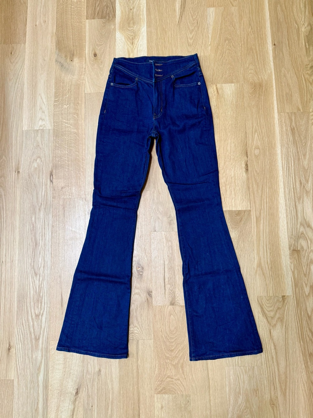 Veronica Beard Beverly Skinny Flare- size 28